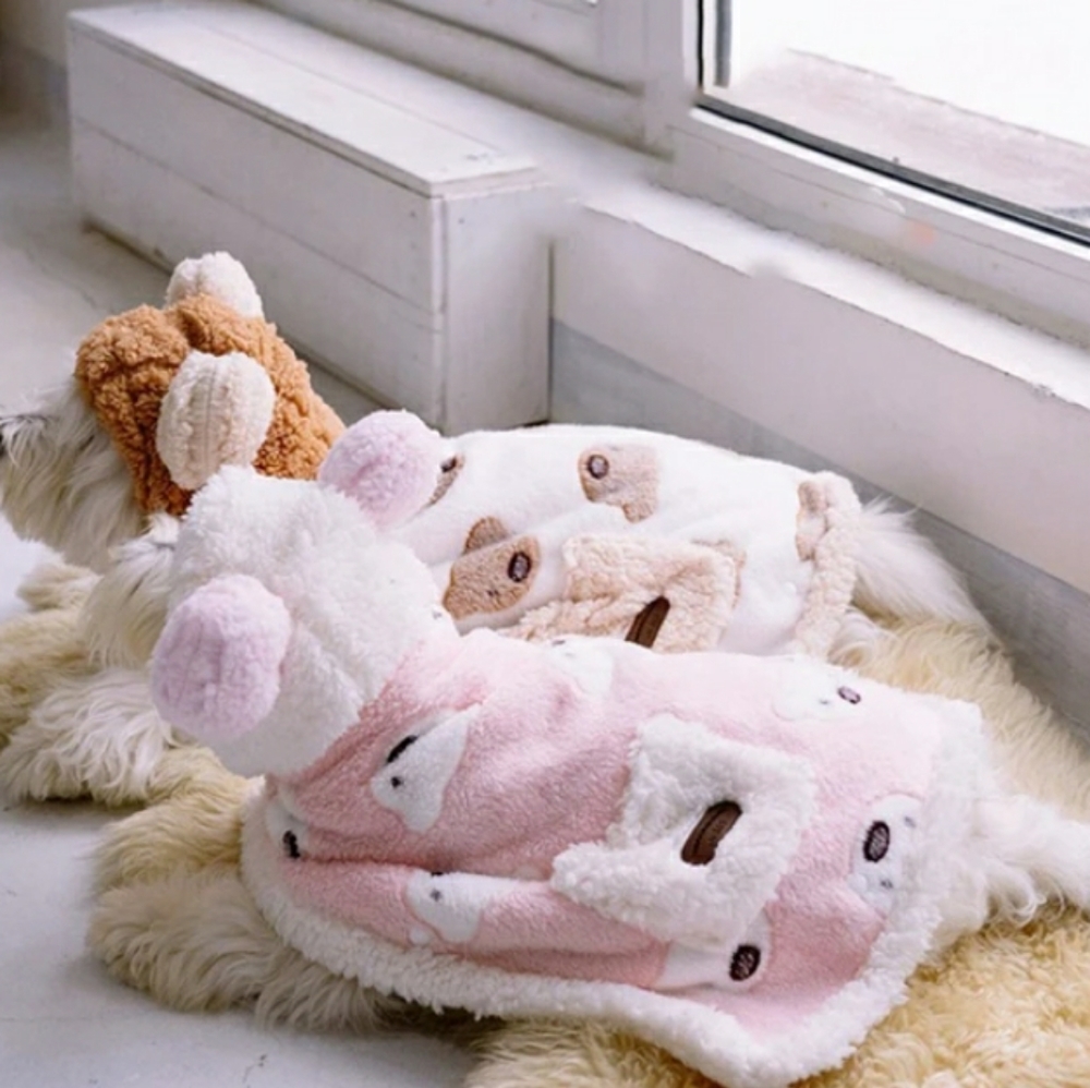 NIP Small Dog nightgown with hoodie for dogs up to 14 pounds - Picture 3 of 3